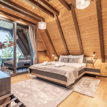 Chalet Cozy Forest Hill