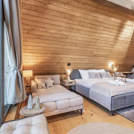 Cozy Forest Hill Chalet