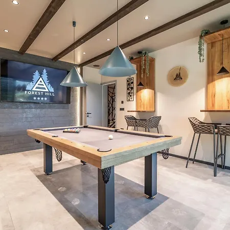 Chalet Cozy Forest Hill