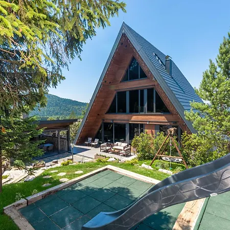 Chalet Cozy Forest Hill Ravna Gora