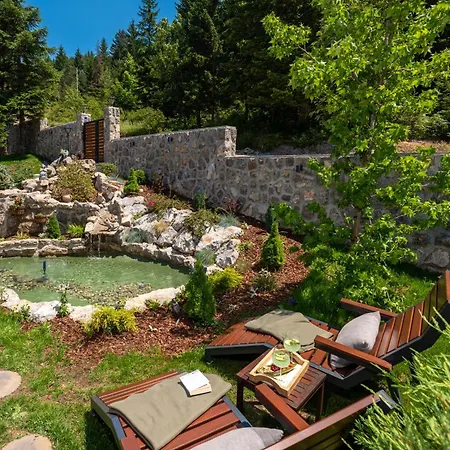 Chalet Cozy Forest Hill Ravna Gora