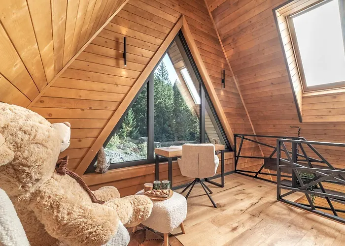 Cozy Forest Hill Chalet *