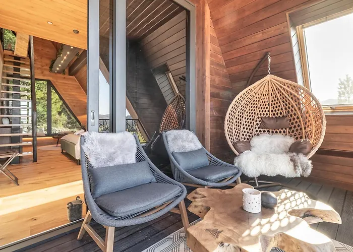 Chalet Cozy Forest Hill *