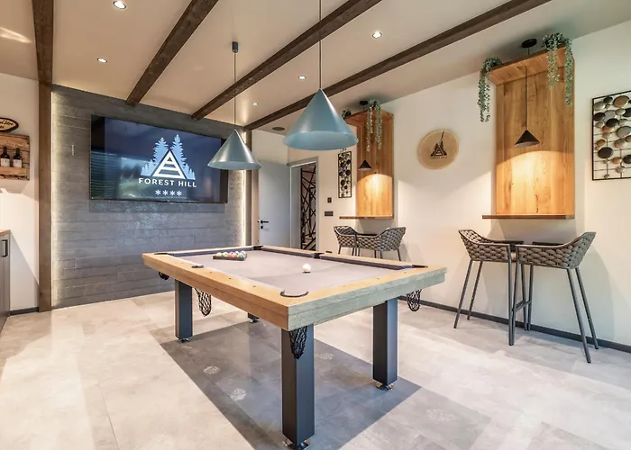 Chalet Cozy Forest Hill