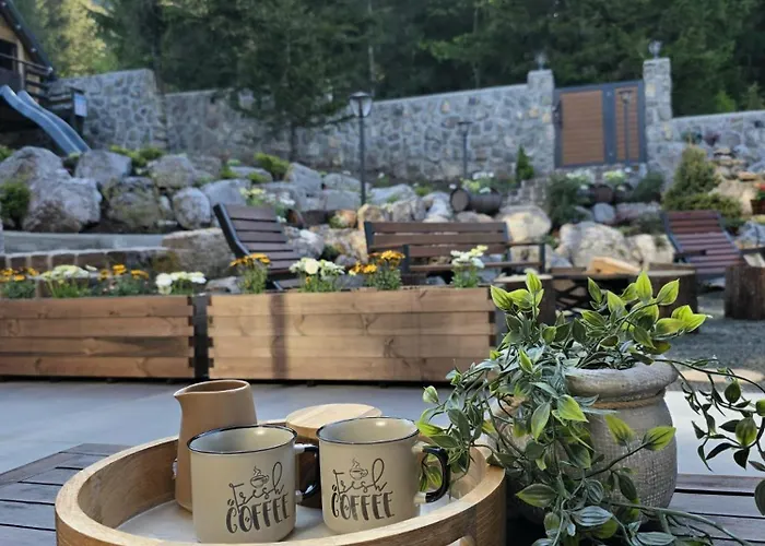 Chalet Cozy Forest Hill *